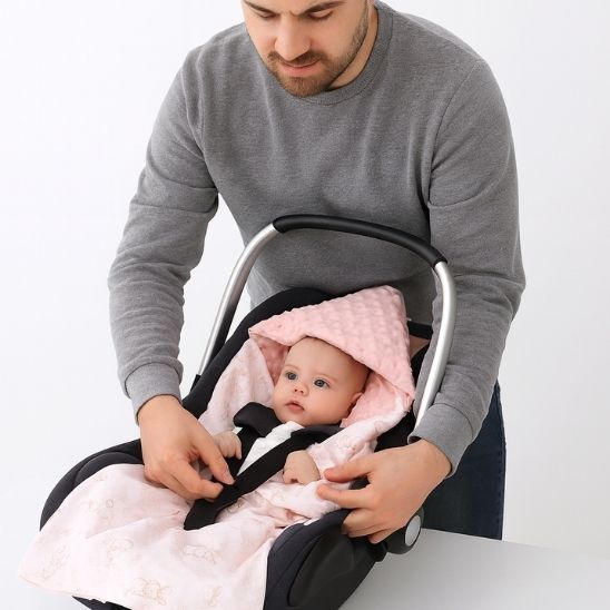 couverture-emmaillotage-bebe-roadsnug-douce